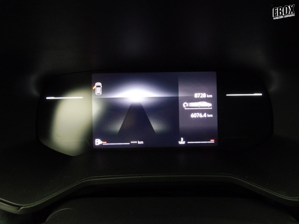 72417_p51 - RENAULT - CLIO - 2025 - photo 8