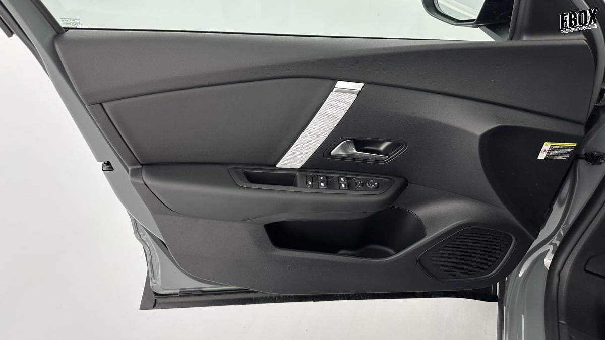 402939_p2 - CITROEN - C4 - 2026 - photo 10