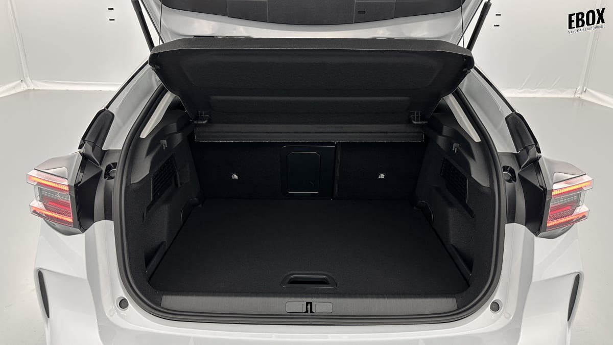 402945_p2 - CITROEN - C4 - 2026 - photo 5