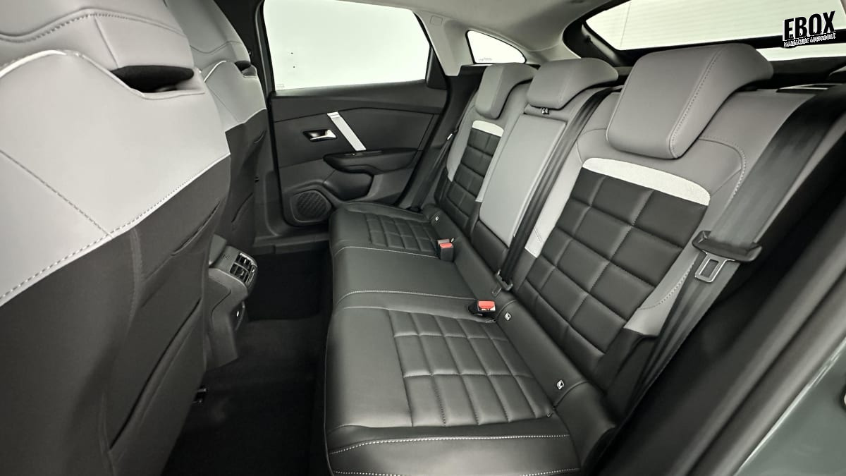 402939_p2 - CITROEN - C4 - 2026 - photo 6