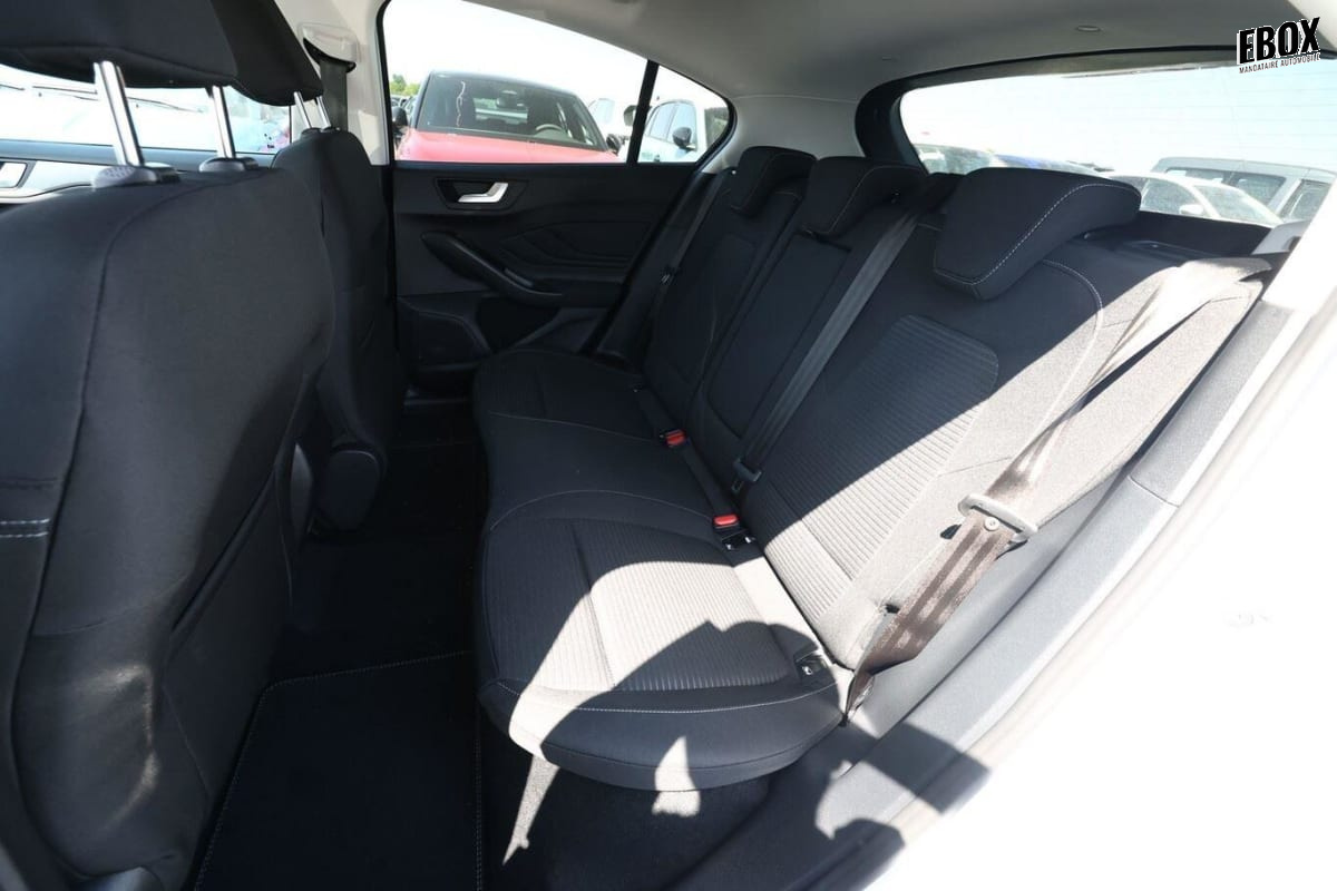 401523_p2 - FORD - FOCUS - 2026 - photo 9