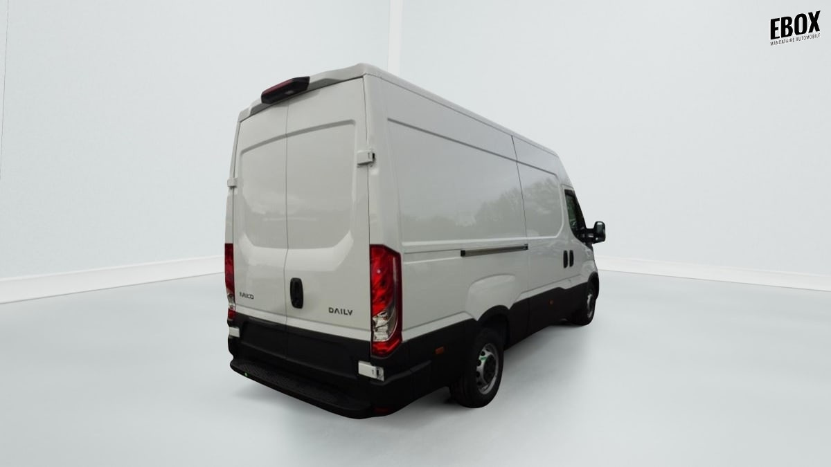389016_p2 - IVECO - DAILY - 2026 - photo 2