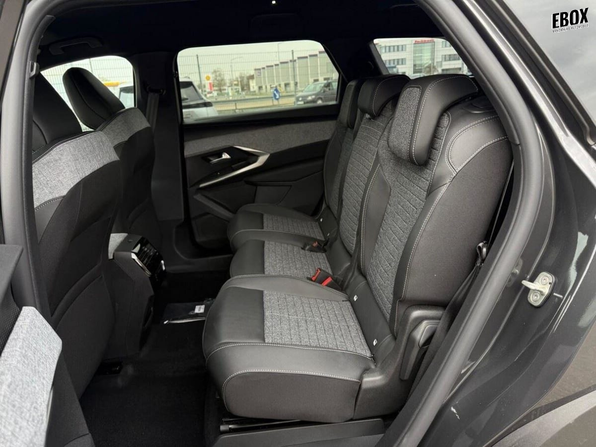 392461_p2 - PEUGEOT - 5008 - 2026 - photo 10
