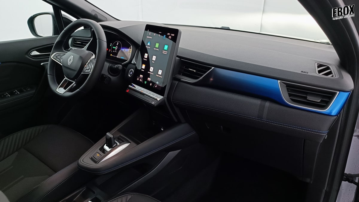 402298_p2 - RENAULT - CAPTUR - 2026 - photo 8