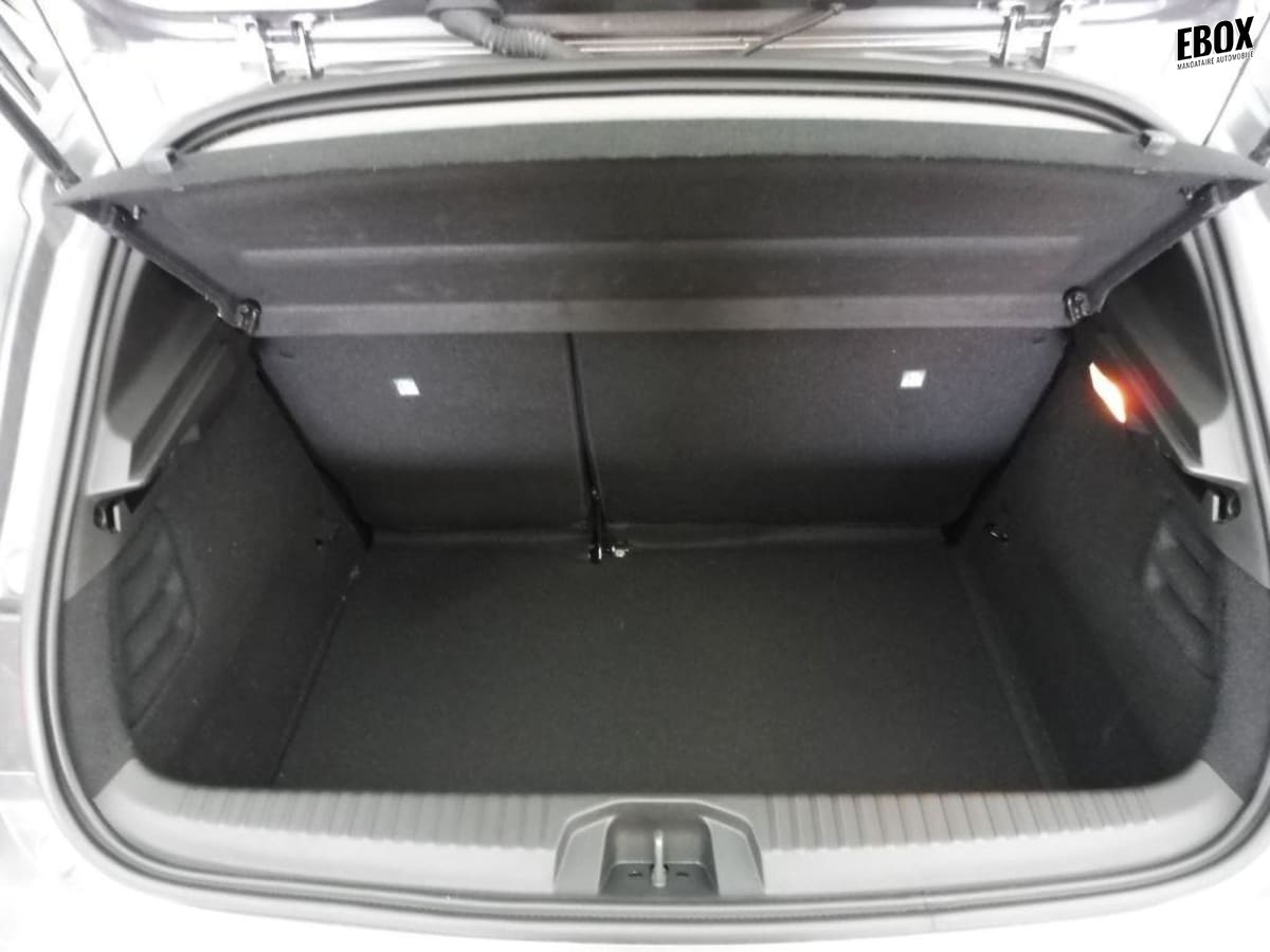 402061_p2 - RENAULT - CLIO - 2025 - photo 10