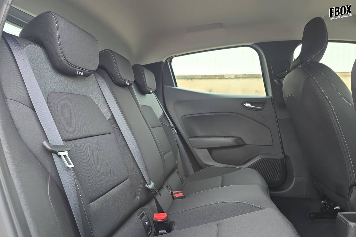 403285_p2 - RENAULT - CLIO 5 - 2025 - photo 10