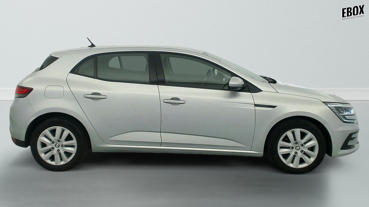 393871_p2 - RENAULT - MEGANE - 2022 - photo 8