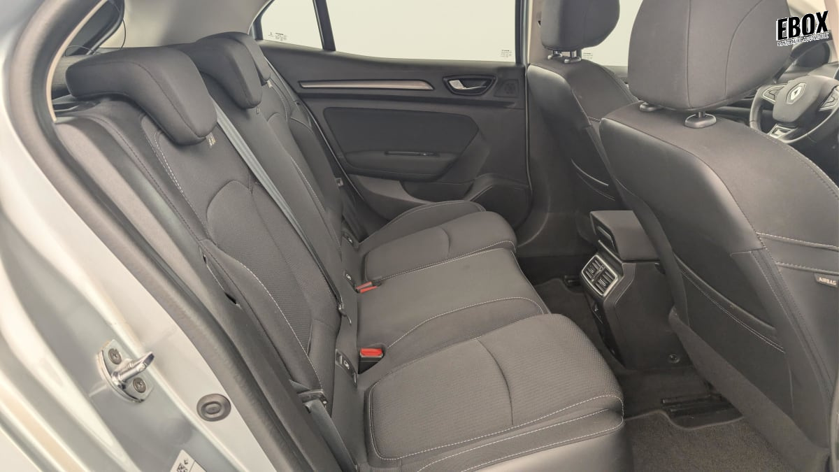 393871_p2 - RENAULT - MEGANE - 2022 - photo 10