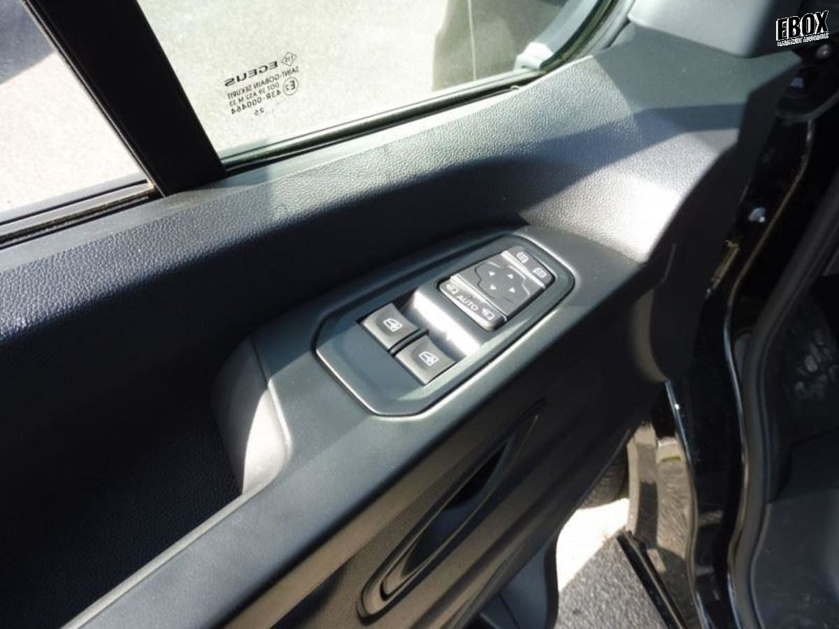 396990_p2 - RENAULT - TRAFIC - 2025 - photo 6