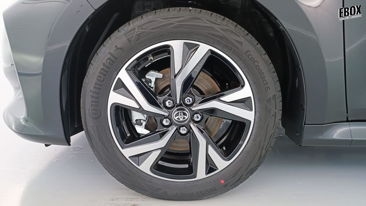 390738_p2 - TOYOTA - YARIS - 2026 - photo 7