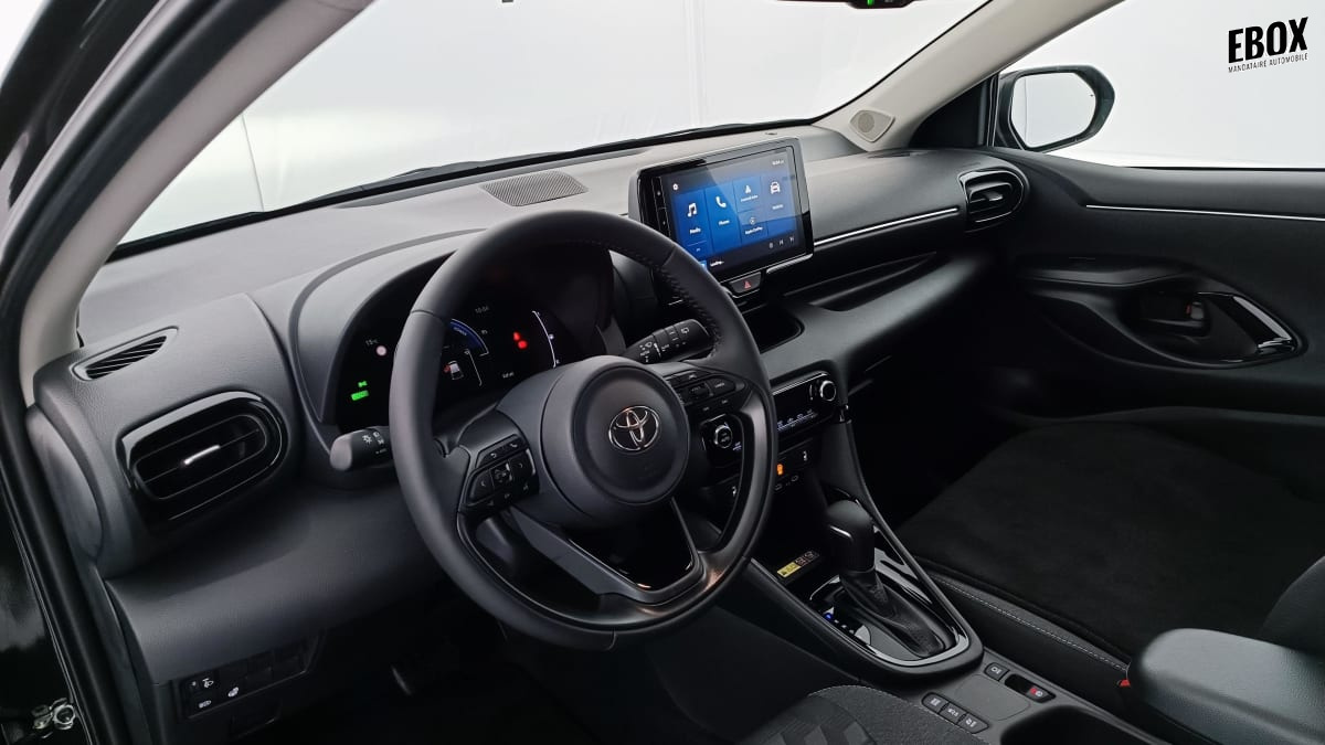 390738_p2 - TOYOTA - YARIS - 2026 - photo 9