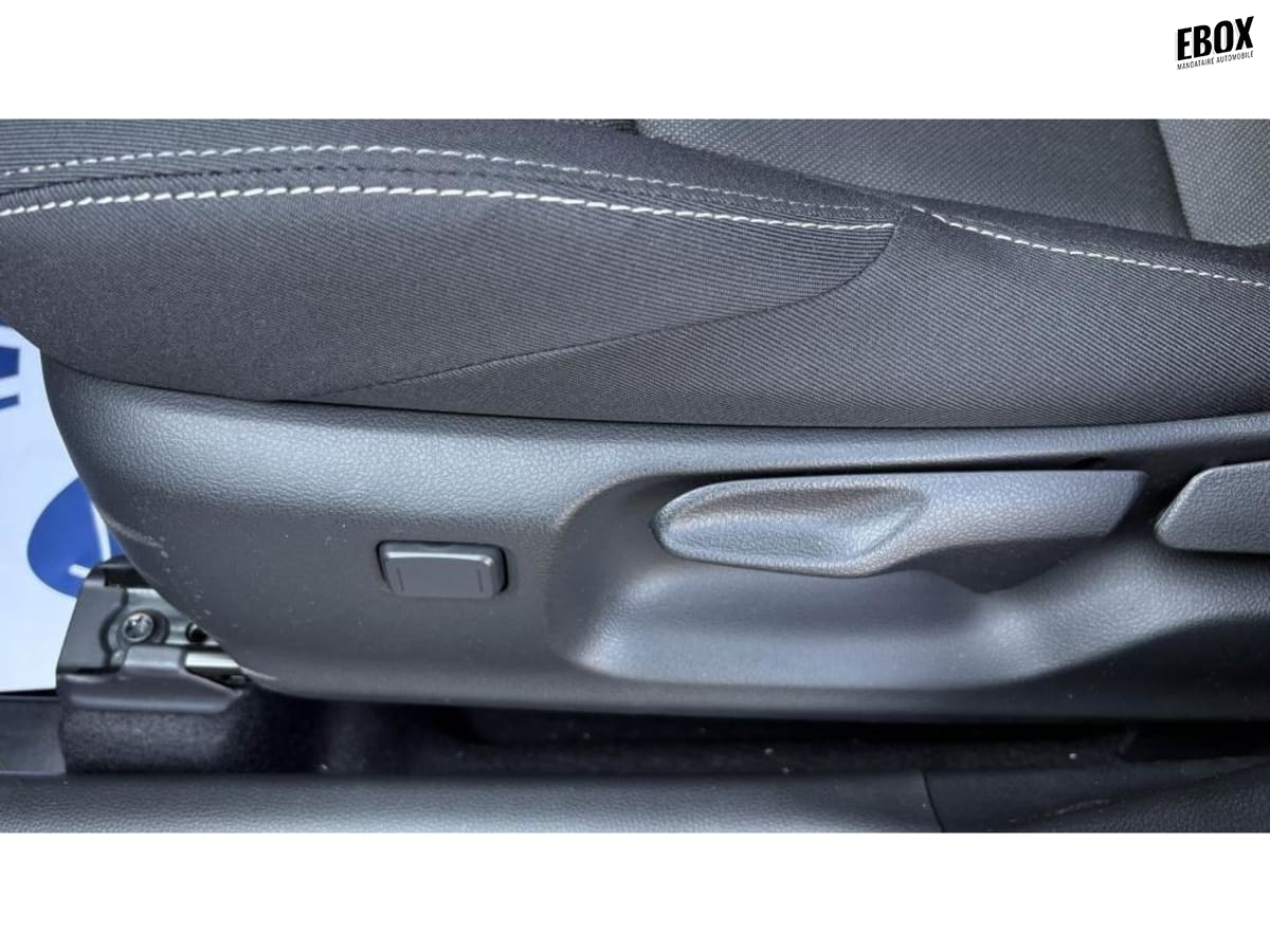 401887_p2 - TOYOTA - YARIS - 2026 - photo 5