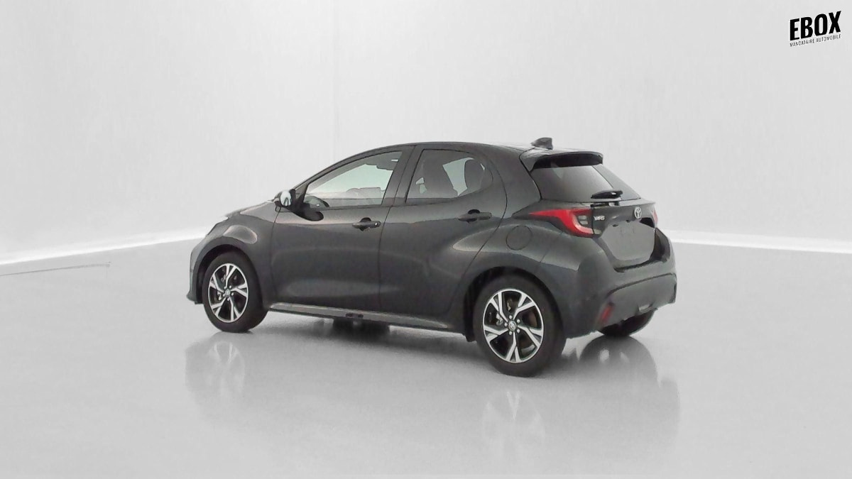 390738_p2 - TOYOTA - YARIS - 2026 - photo 2
