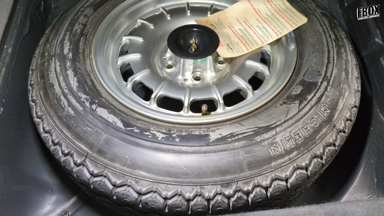 228036_p28 - MERCEDES - SL380 - 1983 - photo 15