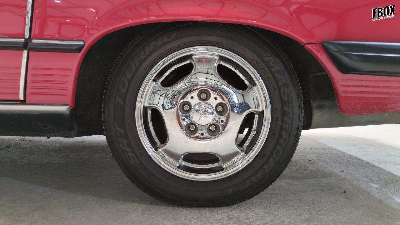 228036_p28 - MERCEDES - SL380 - 1983 - photo 16
