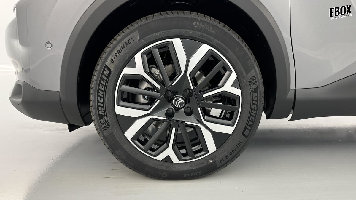 402941_p2 - CITROEN - C4 - 2026 - photo 10