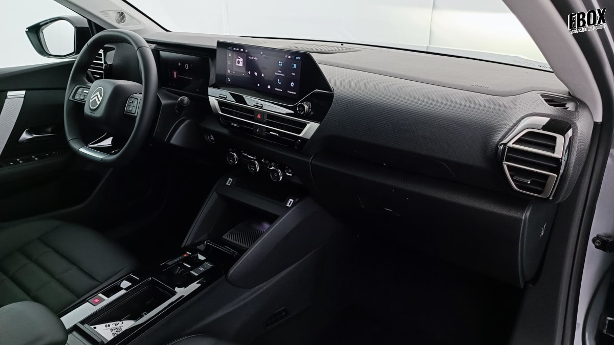 404339_p2 - CITROEN - C4 - 2026 - photo 3