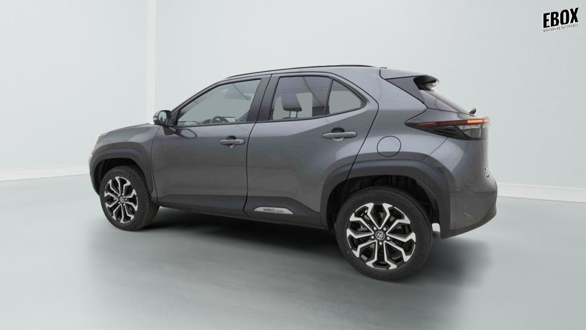 404145_p2 - TOYOTA - YARIS CROSS - 2026 - photo 3