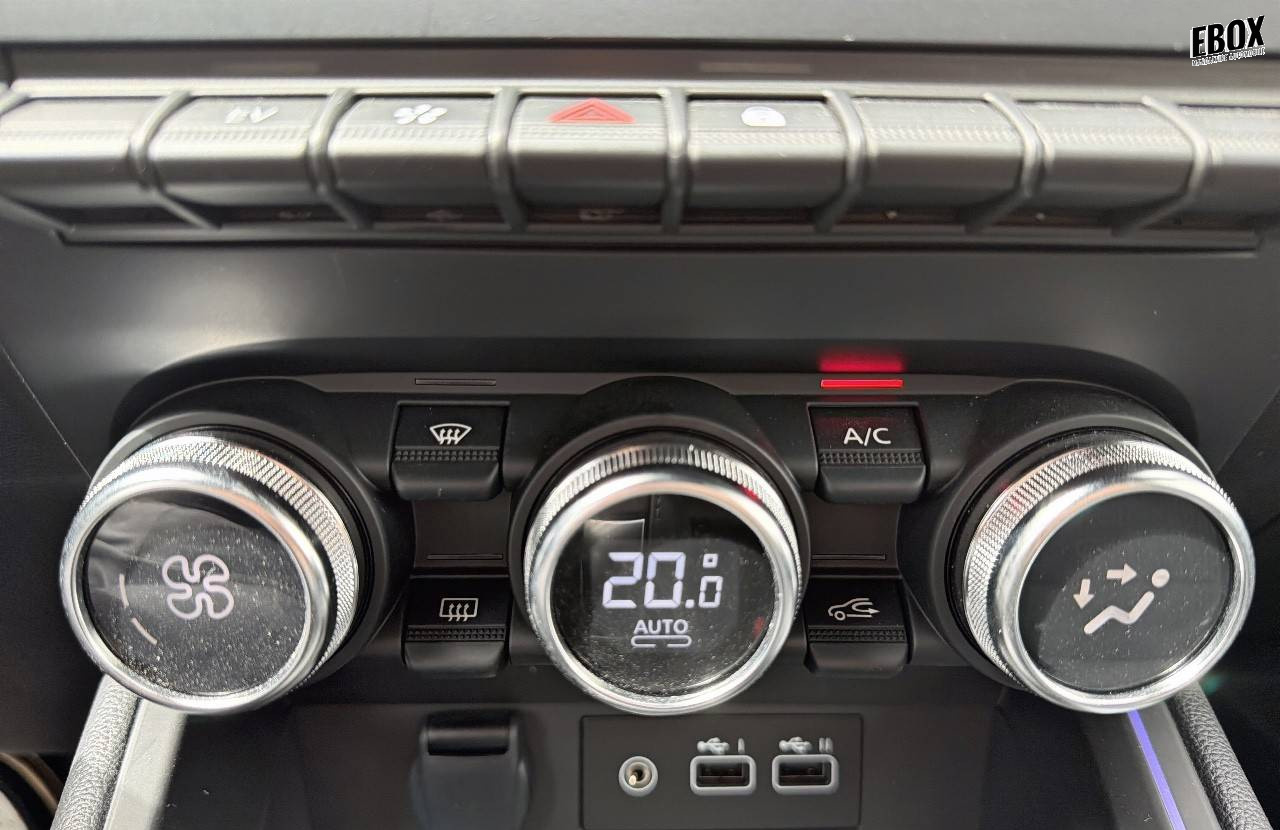 228227_p28 - RENAULT - CLIO 5 - 2023 - photo 10