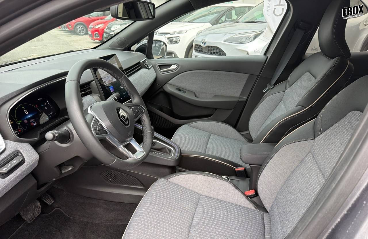 228227_p28 - RENAULT - CLIO 5 - 2023 - photo 8