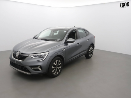 73890_p51 - RENAULT - ARKANA - 2023
