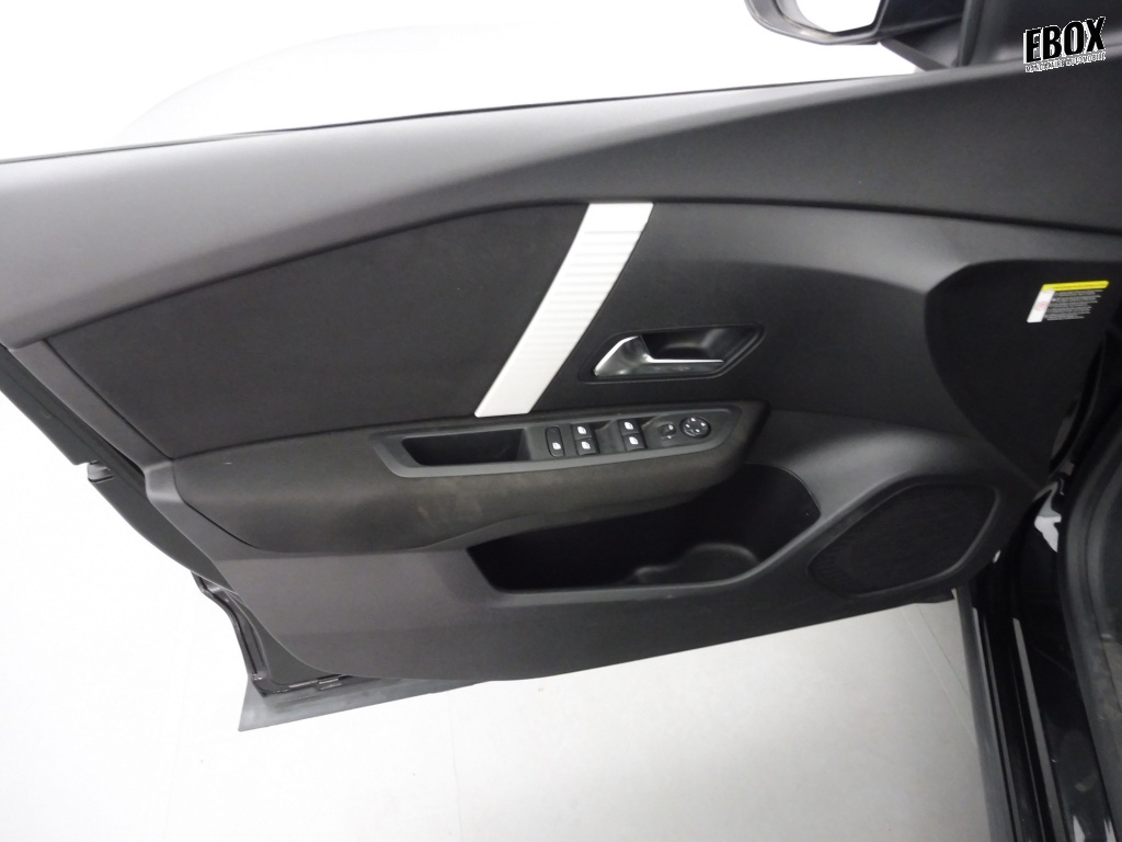 73635_p51 - CITROEN - C4X - 2023 - photo 16