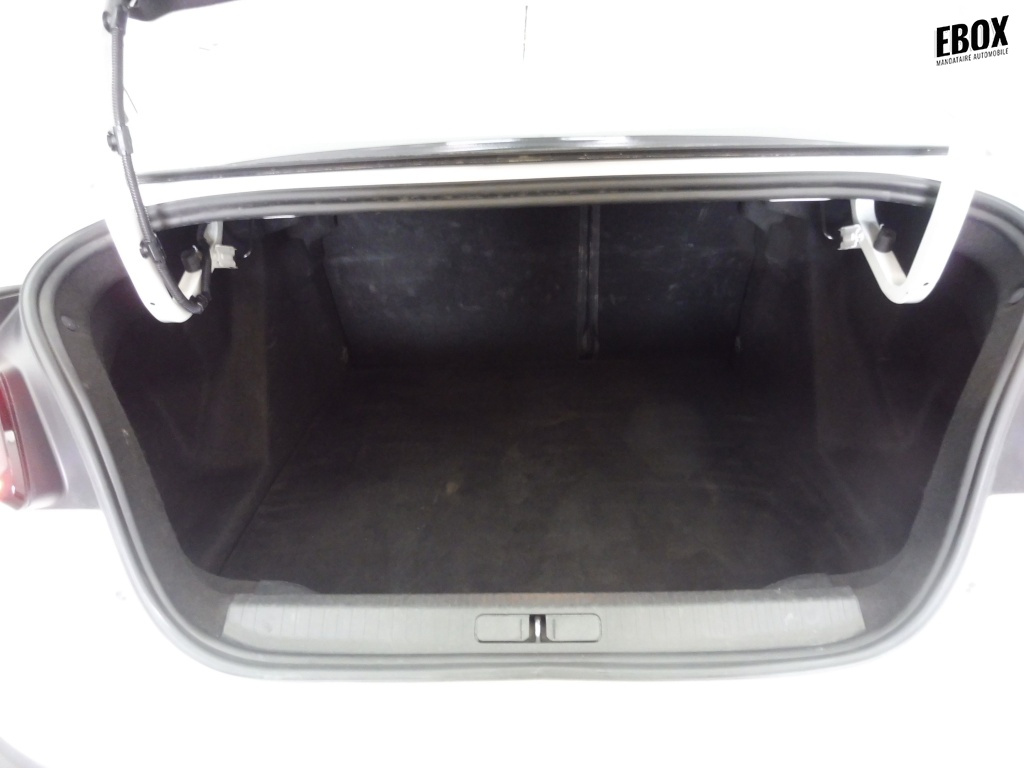 73638_p51 - CITROEN - C4X - 2023 - photo 11