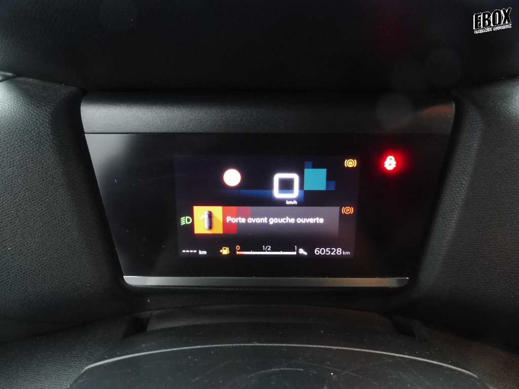 73638_p51 - CITROEN - C4X - 2023 - photo 9