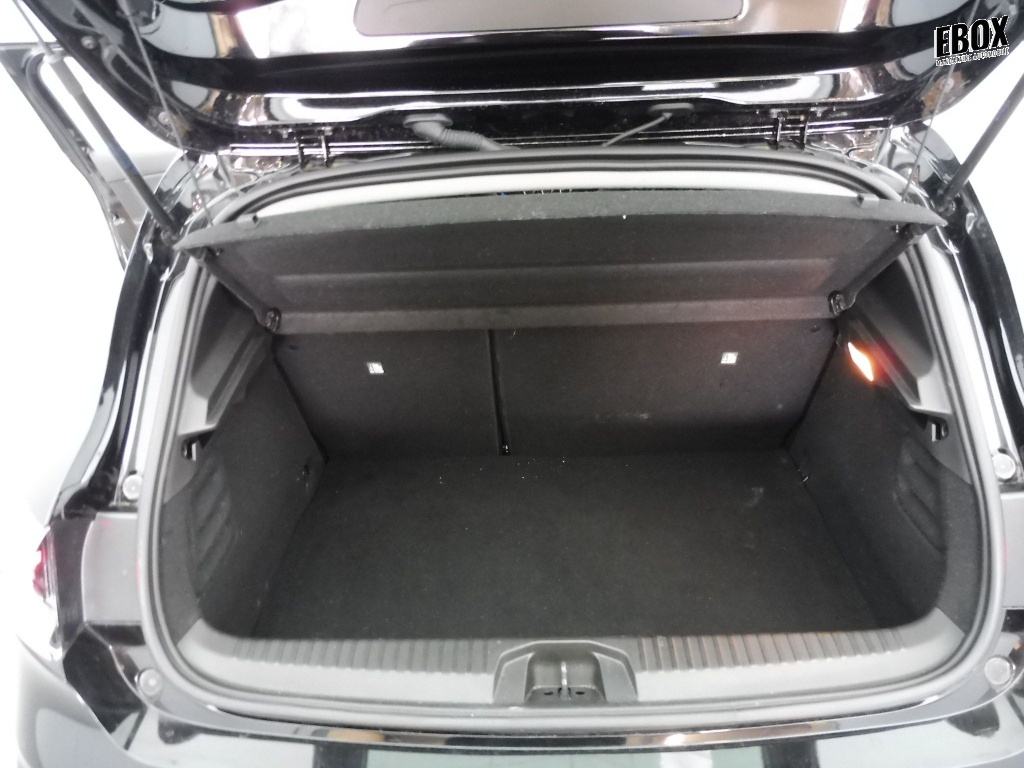 74001_p51 - RENAULT - CLIO - 2025 - photo 8