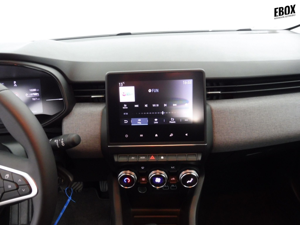 74001_p51 - RENAULT - CLIO - 2025 - photo 9