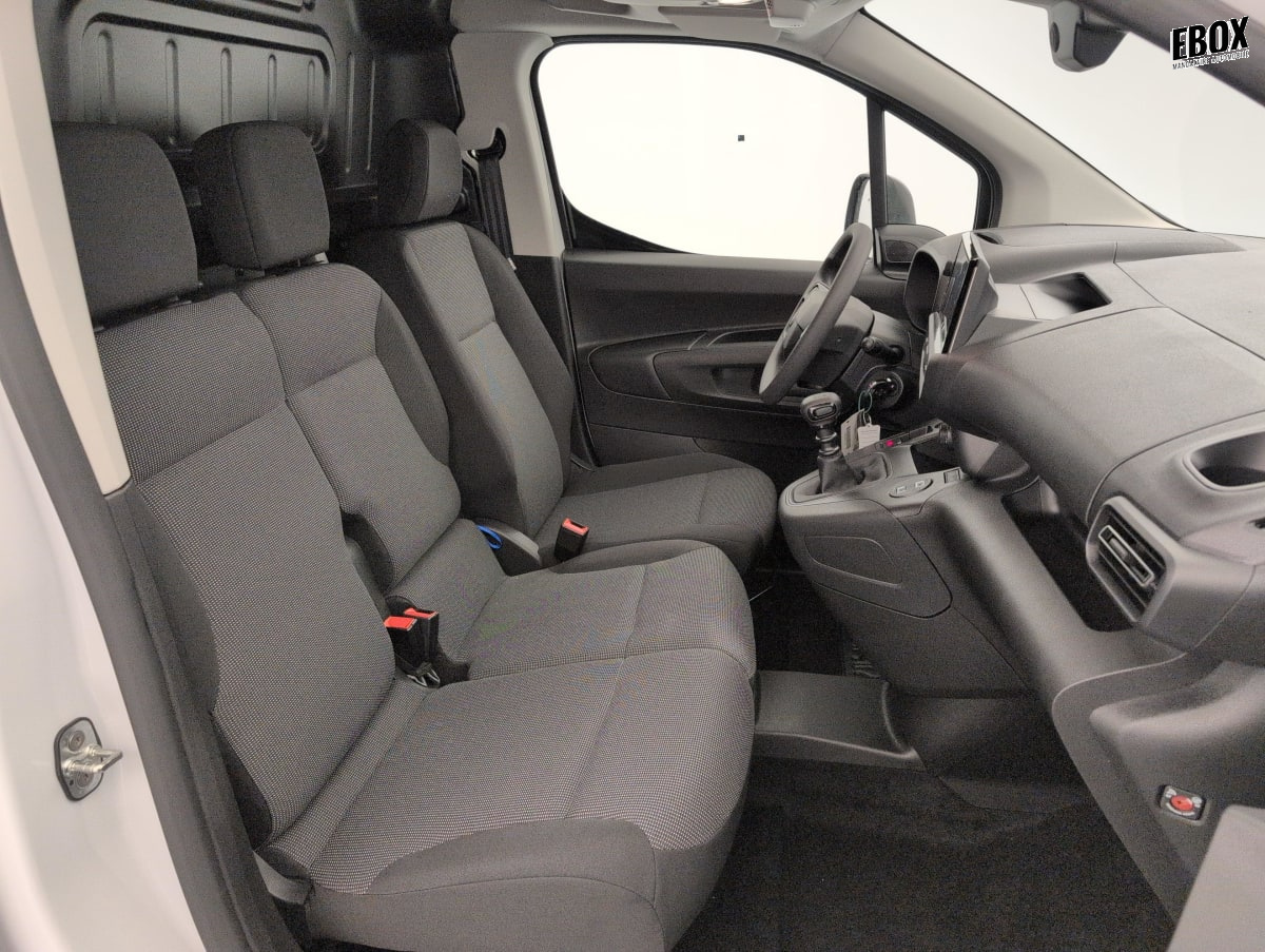 389573_p2 - CITROEN - BERLINGO - 2025 - photo 9