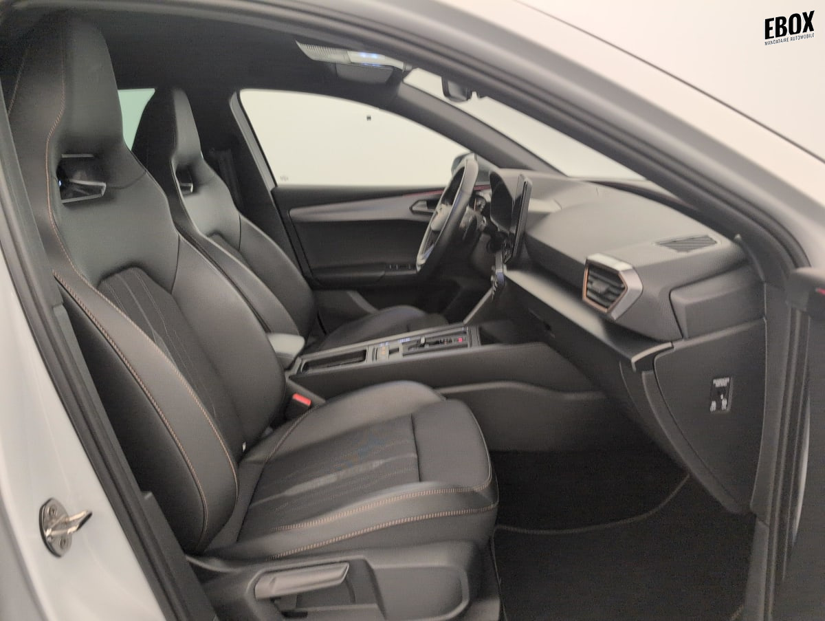 403589_p2 - CUPRA - LEON - 2024 - photo 9