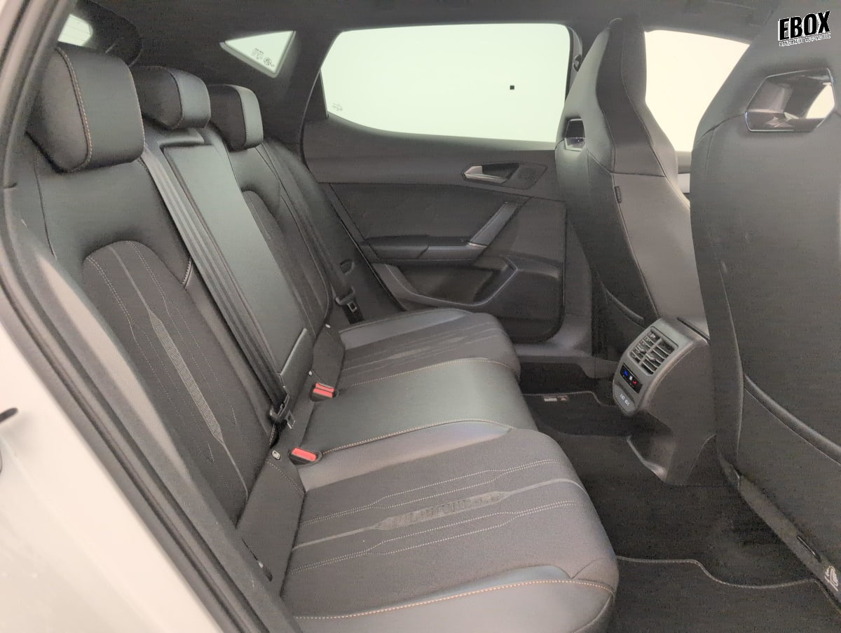 403589_p2 - CUPRA - LEON - 2024 - photo 10