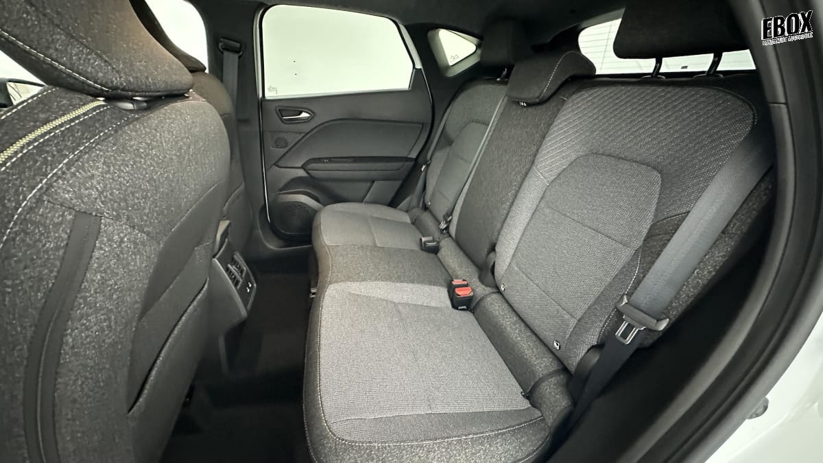 407847_p2 - RENAULT - CAPTUR - 2026 - photo 9