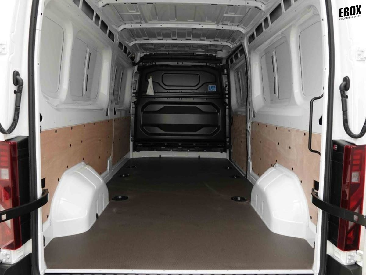 395227_p2 - RENAULT - MASTER - 2026 - photo 4
