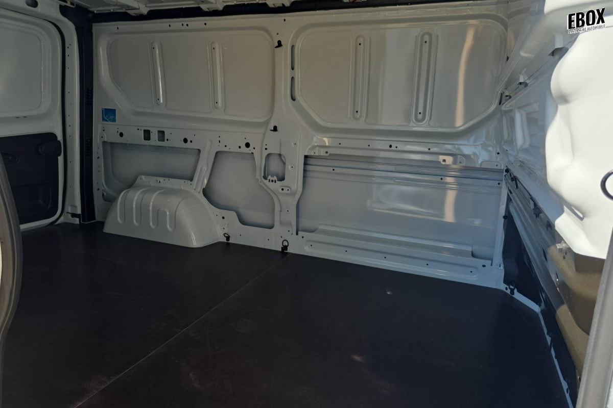 407124_p2 - RENAULT - TRAFIC - 2026 - photo 10