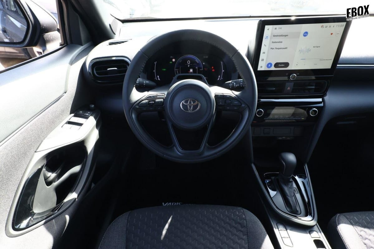 408276_p2 - TOYOTA - YARIS CROSS - 2026 - photo 7