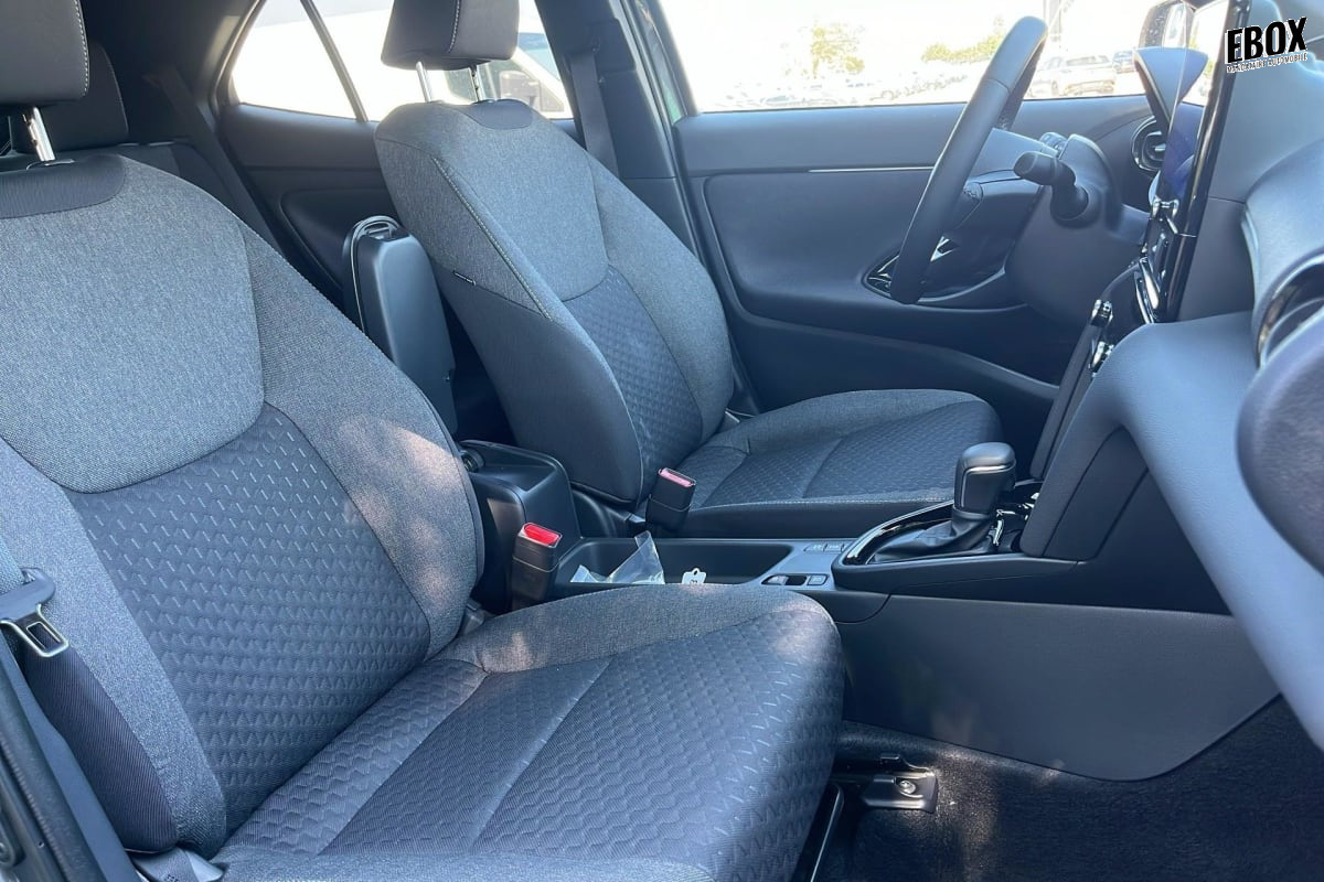 394857_p2 - TOYOTA - YARIS CROSS HYBRIDE - 2026 - photo 9