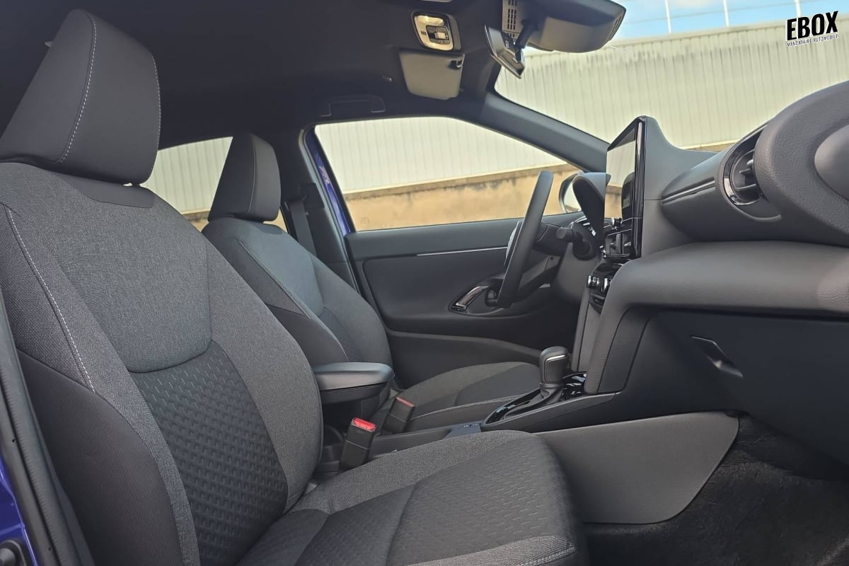 405331_p2 - TOYOTA - YARIS CROSS HYBRIDE - 2026 - photo 9