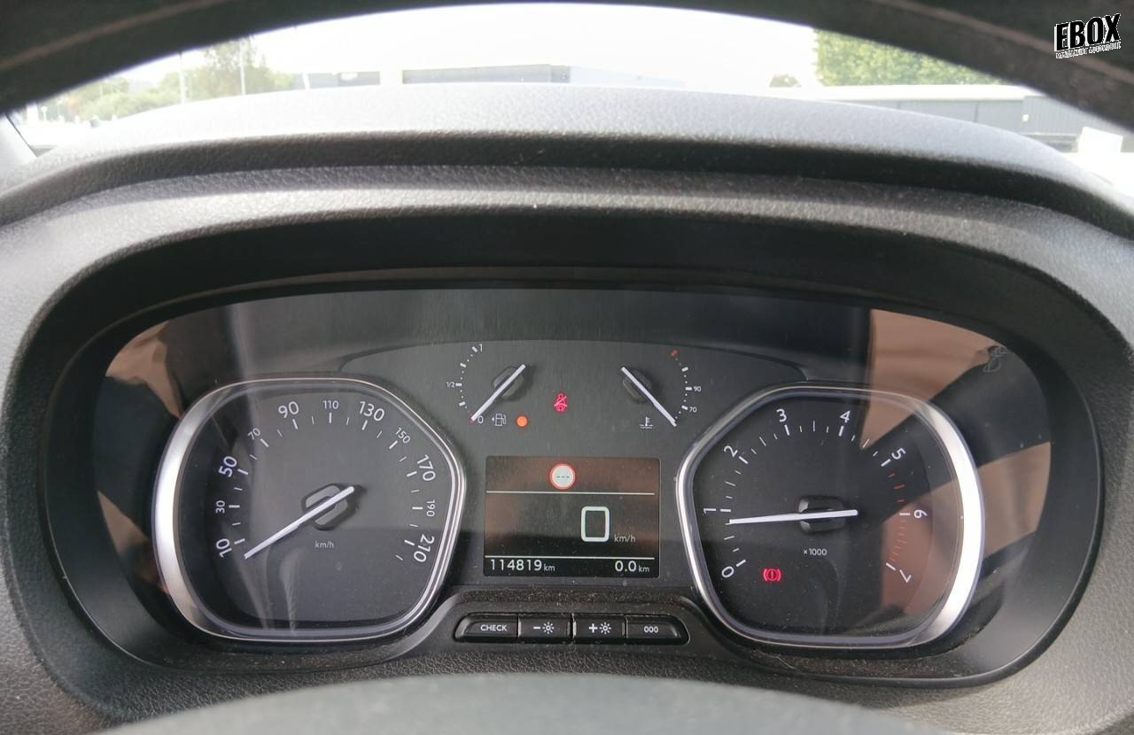 228383_p28 - CITROEN - SPACETOURER - 2019 - photo 7