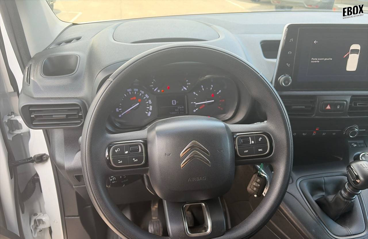 228389_p28 - CITROEN - BERLINGO - 2022 - photo 8