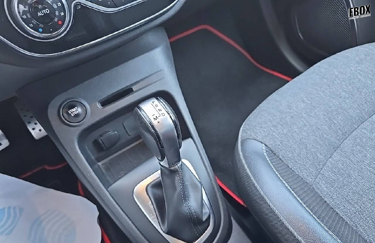 228403_p28 - RENAULT - CAPTUR - 2018 - photo 11