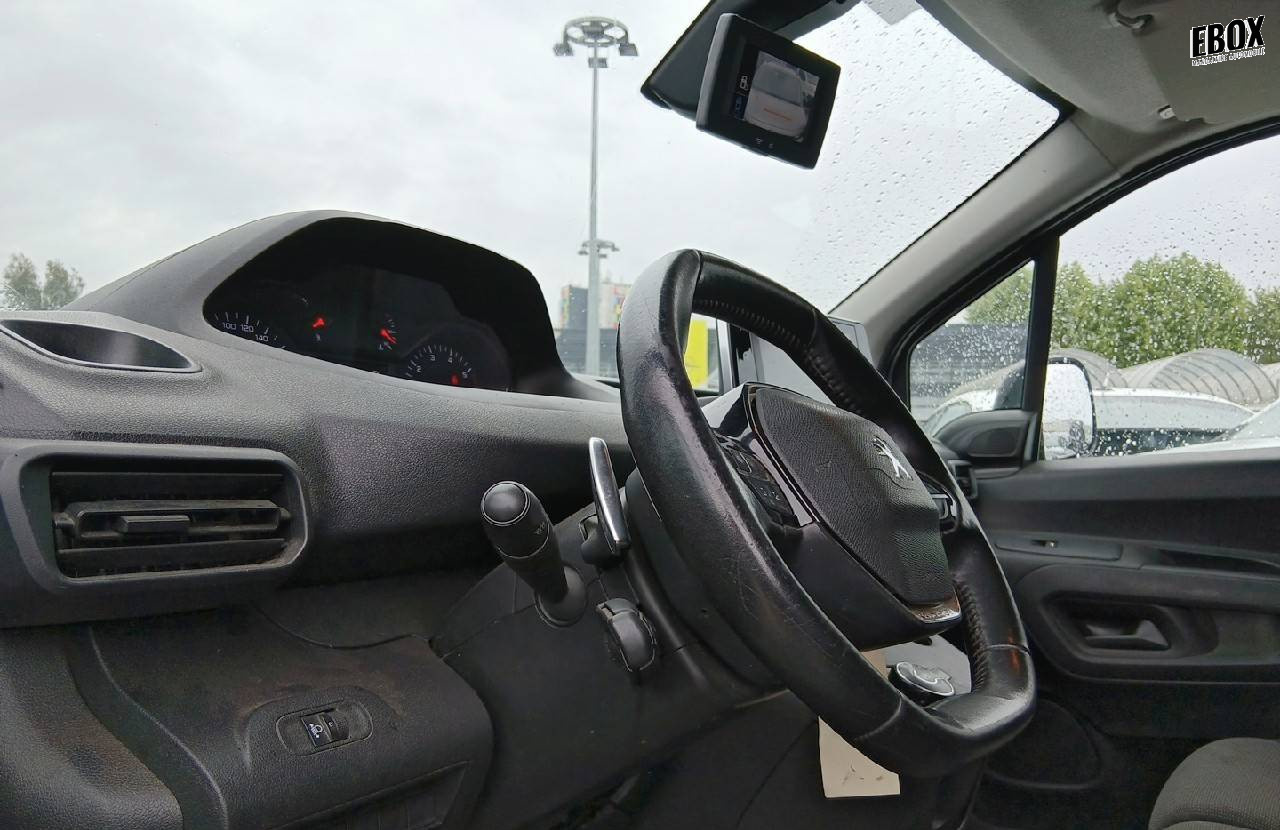 228406_p28 - PEUGEOT - PARTNER - 2020 - photo 5