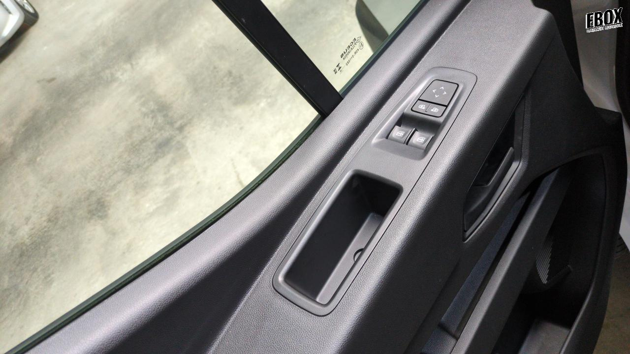 48369_p28 - RENAULT - MASTER - 2025 - photo 10