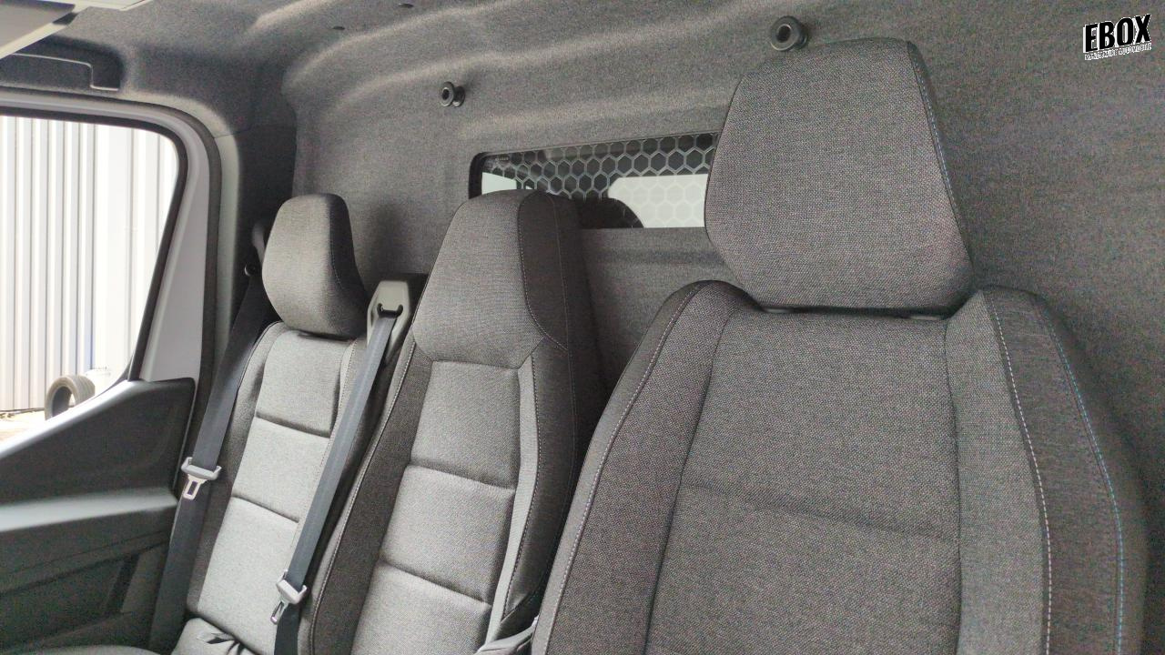 48369_p28 - RENAULT - MASTER - 2025 - photo 13
