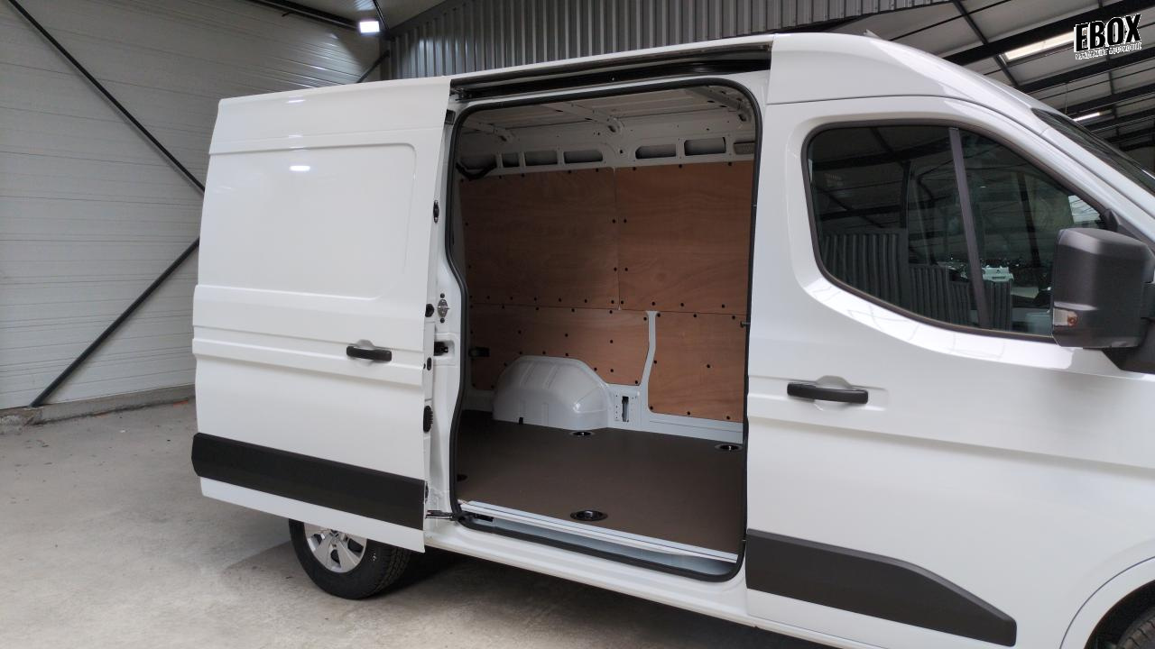 48369_p28 - RENAULT - MASTER - 2025 - photo 5