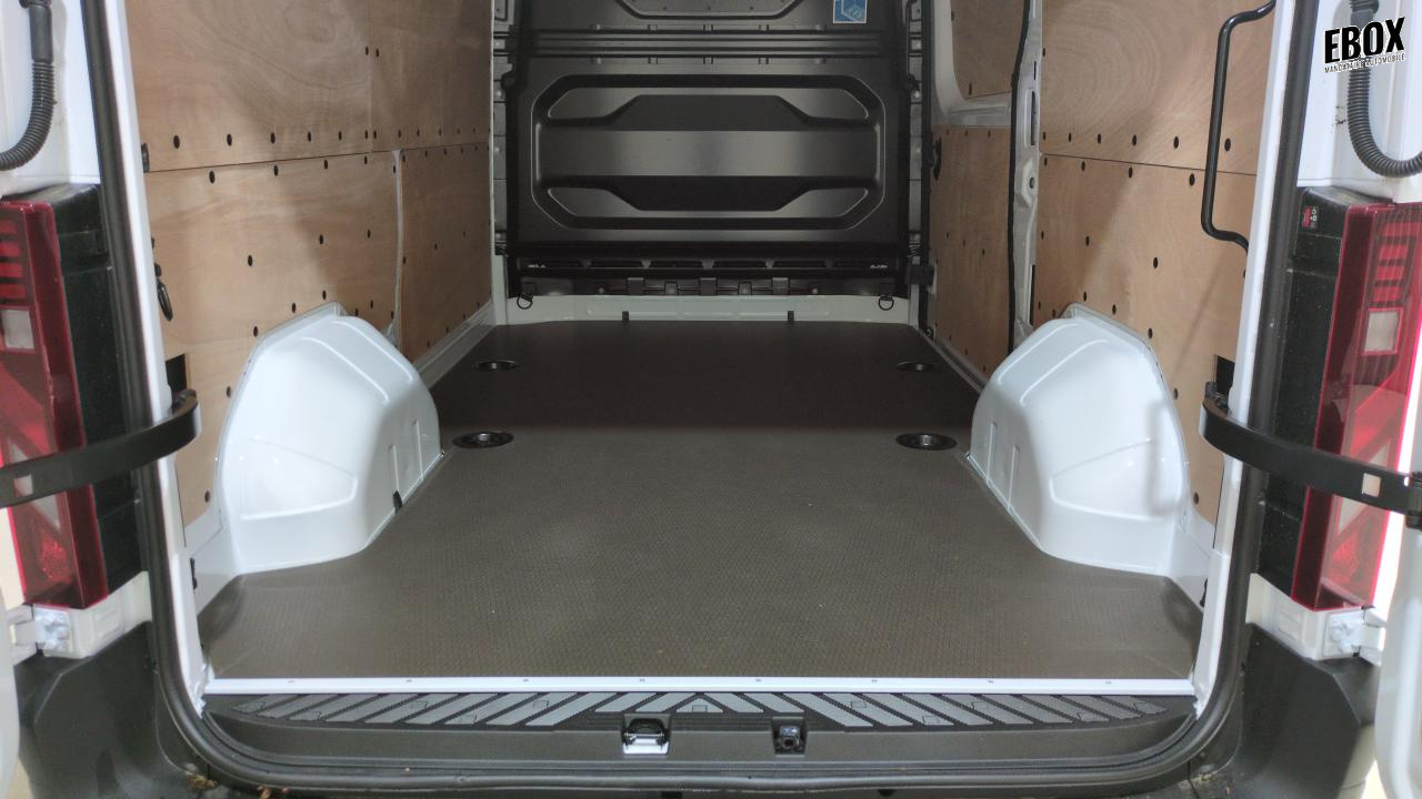 48369_p28 - RENAULT - MASTER - 2025 - photo 7