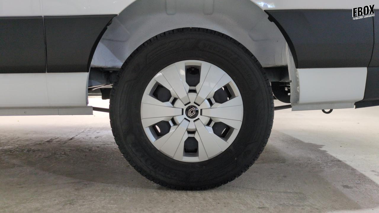 48369_p28 - RENAULT - MASTER - 2025 - photo 9