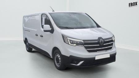 411043_p2 - RENAULT - TRAFIC - 2026