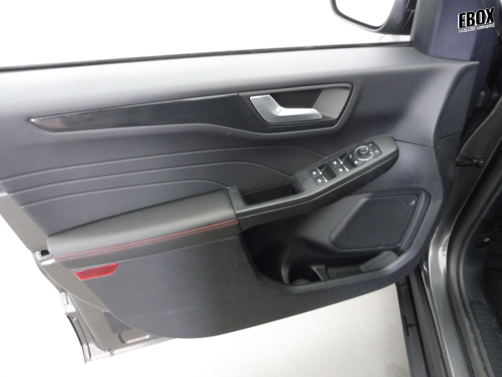 70362_p51 - FORD - KUGA - 2024 - photo 18